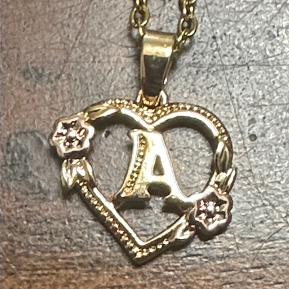🧡Gold Heart “A” Initial Pendant Necklace🧡